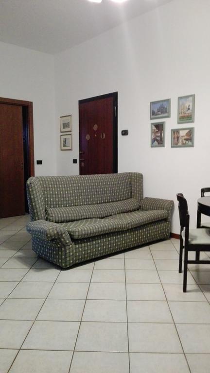 Emi Apartment Боллате Экстерьер фото
