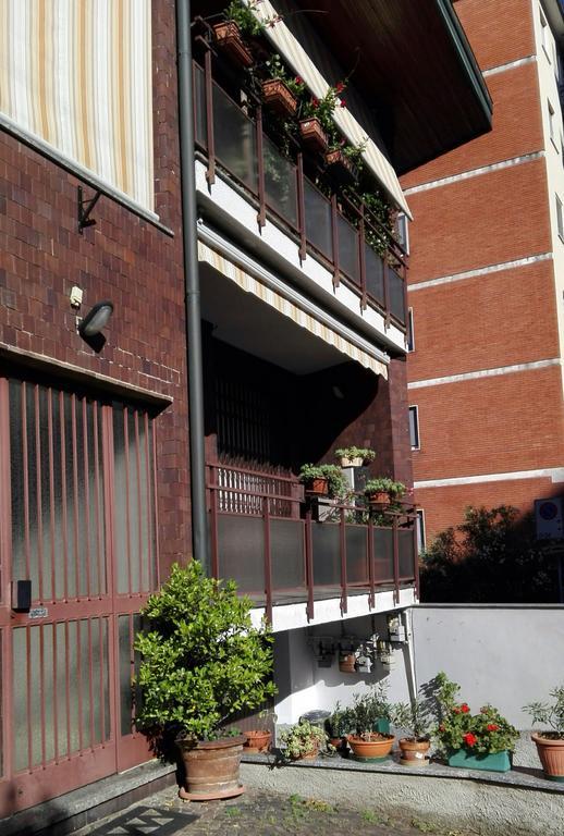 Emi Apartment Боллате Экстерьер фото