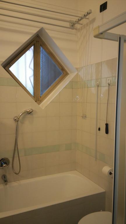 Emi Apartment Боллате Экстерьер фото