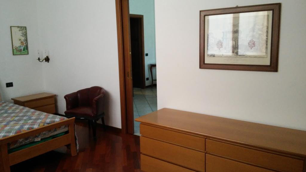 Emi Apartment Боллате Экстерьер фото